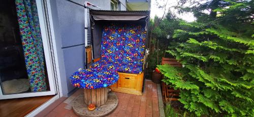 Przytulna kawalerka z ogrodem in Zakoniczyn