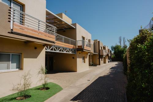 Portal del Aguaribay, Complejo Boutique