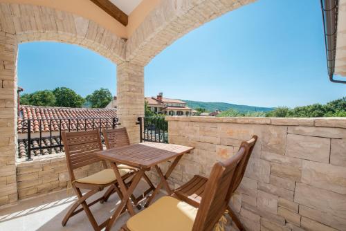 Beautiful villa Natura with pool in Labin in Brgod
