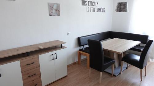 JOE's Appartement in ايبس
