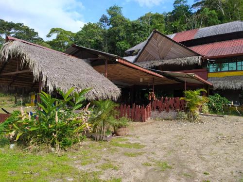 Grand Selva Lodge & Tours