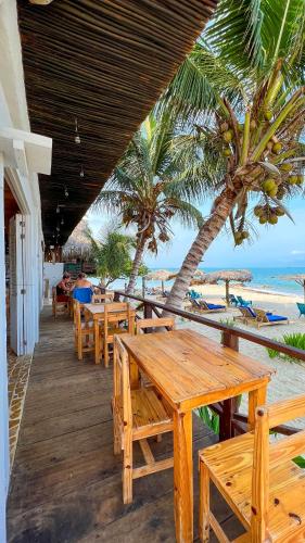 Restaurant, Hotel Casa Sattva- Bed & Breakfast in Rincón