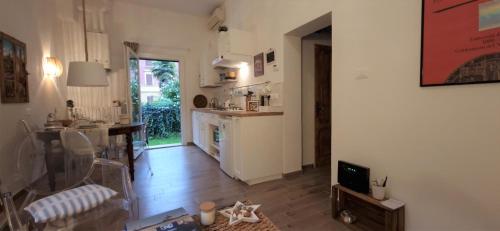 Minimal Chic Apartment Garden Free Parking Bologna 5 Min to Center, Bologna (foto 6)