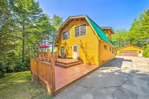 Spacious Down East Cabin with Deck and Views!
