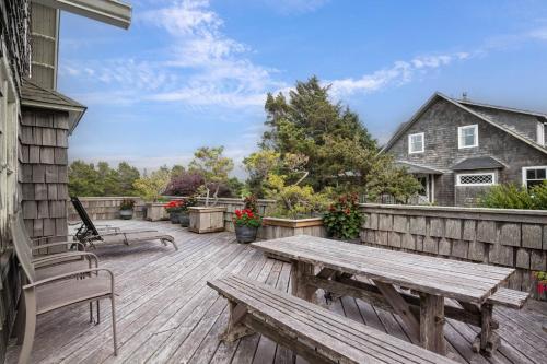Gin Ridge Cottage, Gearhart (photo 6)