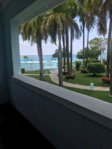 Negril Condo by the Beach Apt. 194 Point Village, Negril (foto 6)