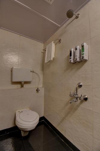 Bathroom, Elite Hotel in Khandala