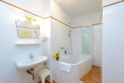 Hotel-Gasthof Maria Plain – Bergheim, IA