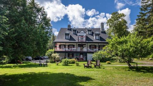 Auberge La Chatelaine - Accommodation - La Malbaie