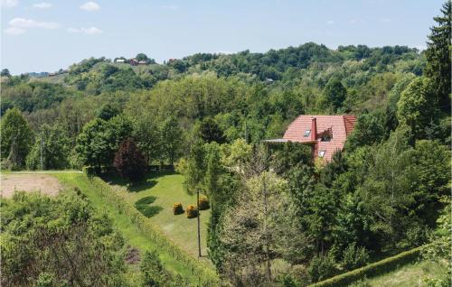 Beautiful Home In Varazdin With Outdoor Swimming Pool