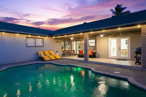 Citrus+Sunshine/Heated Pool/6 min to Beach/Casino