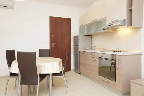 Apartments with a parking space Split - 15276 - image 11