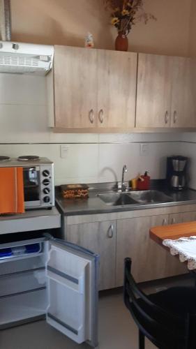 Kitchen, M & Mendoza in Villa Nueva