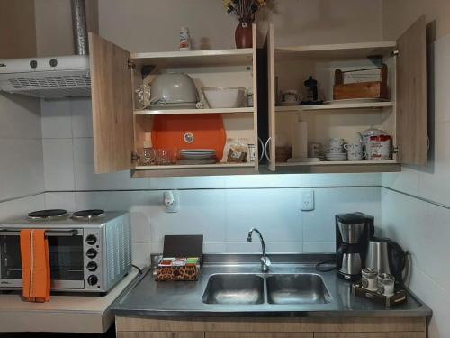 Kitchen, M & Mendoza in Villa Nueva