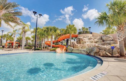 Beautiful 9 bedroom pool home located in the Solterra Resort! home - image 5