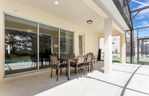 Holiday Home image 2