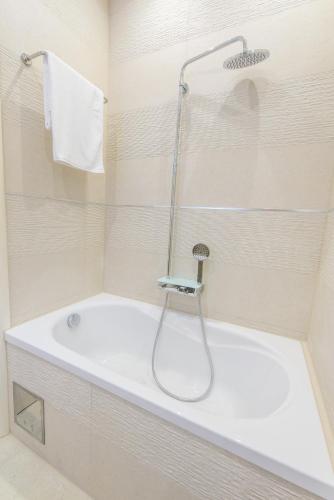 Apartments and rooms by the sea Split - 15298 - image 8