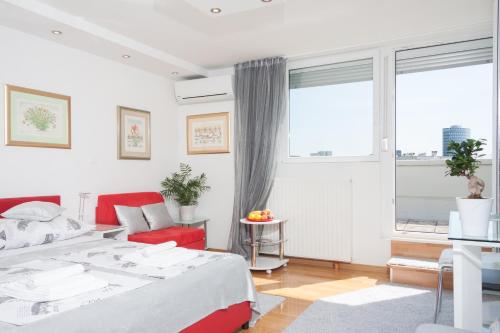 One-Bedroom Apartment with Terrace