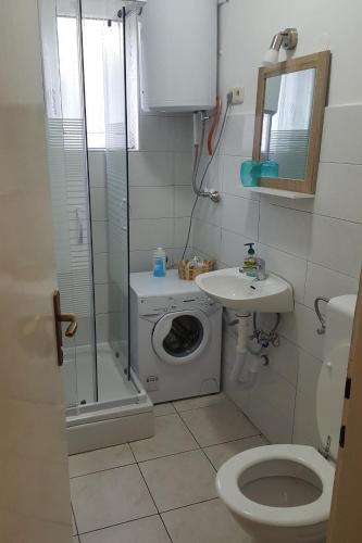 Apartments by the sea Selce Crikvenica - 15323 - image 2