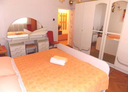 Apartments with WiFi Split - 15329, Split (photo 6)