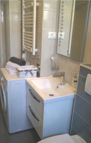 Apartments with WiFi Split - 15329, Split (photo 8)