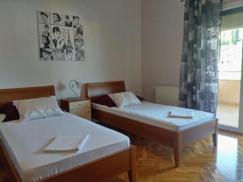 Apartments with a parking space Trogir - 15349 - image 3