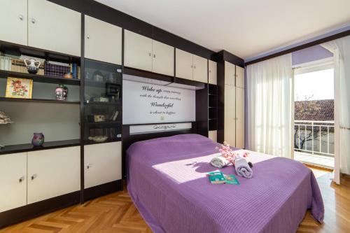 Apartments with a parking space Makarska - 15375 - main image