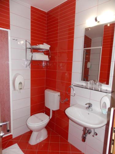 Bilik Mandi, Quadruple Room Oroslavje 15384k in Oroslavje