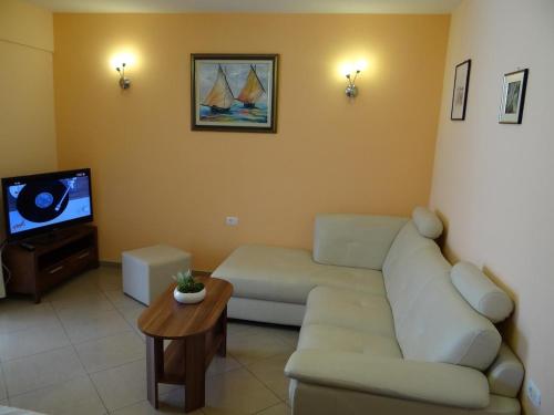 Apartments with a parking space Split - 15433 - image 5