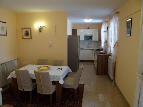 Apartments with a parking space Split - 15433 - image 8