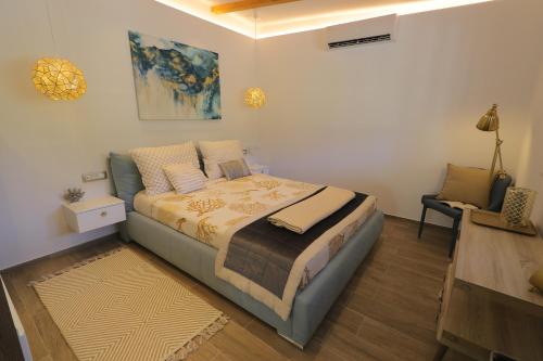 Apartments with a parking space Hvar - 15460 - image 3