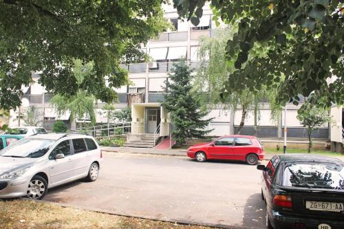  Apartments with WiFi Zagreb - 15474, Pension in Zagreb