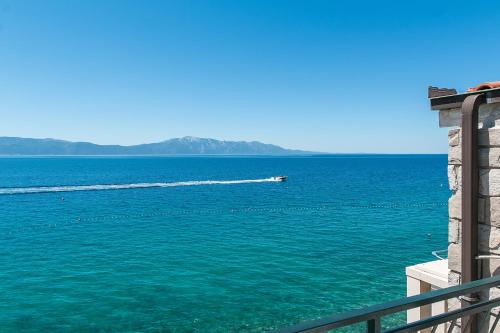 Skats, Apartments by the sea Brist, Makarska - 15465 in Brist