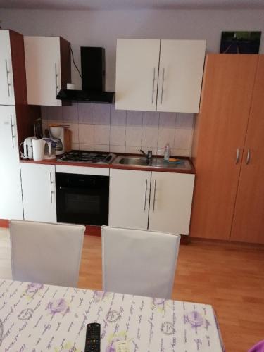 Apartments with WiFi Hvar - 15506 - image 9