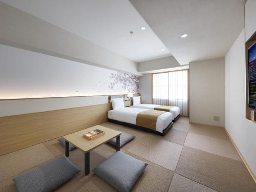 Deluxe Room with Tatami Area - Non-Smoking with Onsen ticket