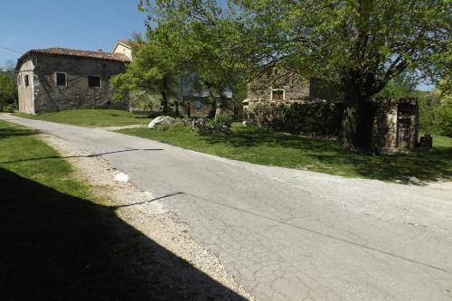 Apartments with a swimming pool Cepic, Central Istria - Sredisnja Istra - 15542