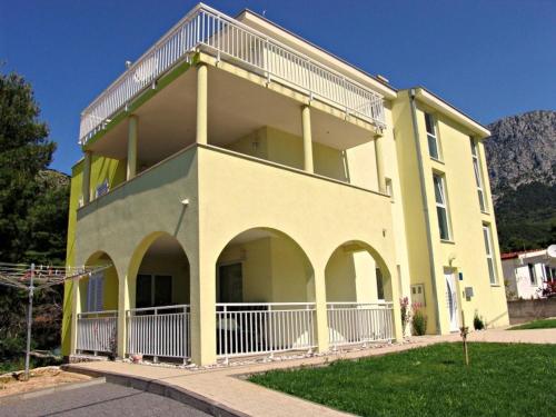 Apartments with a parking space Zaostrog, Makarska - 15656