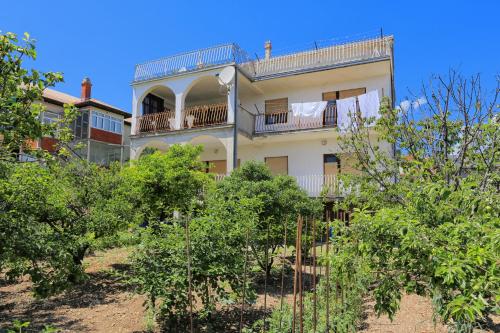 Apartments with a parking space Kastel Stafilic Kastela - 15675 - image 4