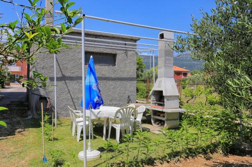 Apartments with a parking space Kastel Stafilic Kastela - 15675 - image 7