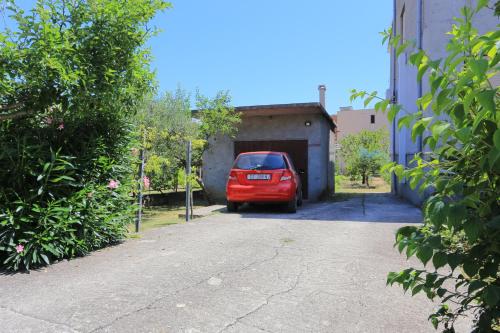 Apartments with a parking space Kastel Stafilic Kastela - 15675 - image 8