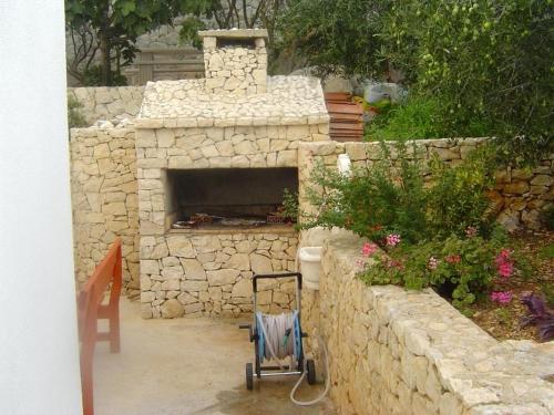 Apartments by the sea Primosten - 15704 - image 6