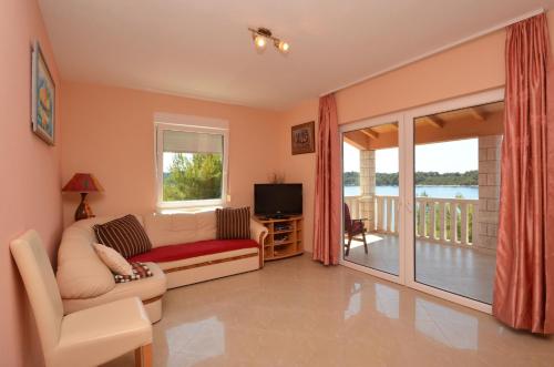 Two-Bedroom Apartment with Terrace and Sea View