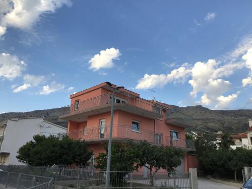 Apartments with a parking space Podstrana, Split - 15743, Pension in Podstrana