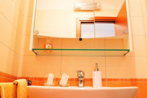 Apartments with a parking space Split - 15964, Split (photo 10)
