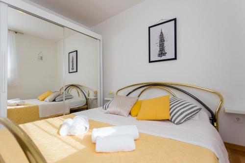 Apartments with WiFi Split - 15966 - image 7