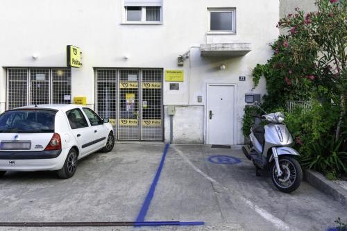 Apartments with a parking space Stobrec Split - 15972 - image 5