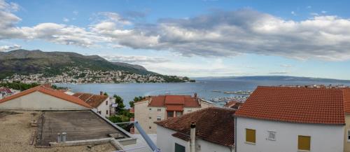 Apartments with a parking space Stobrec Split - 15972 - image 13