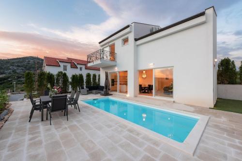 Luxury villa with a swimming pool Hvar - 15992 - image 8
