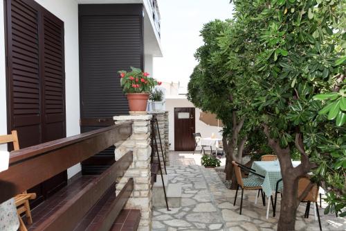 Two-Bedroom Apartment with Terrace image 7