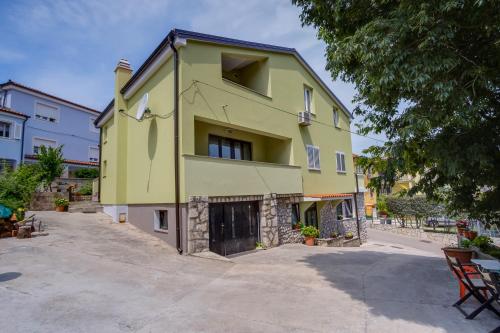 Apartments with a parking space Mali Losinj (Losinj) - 16019